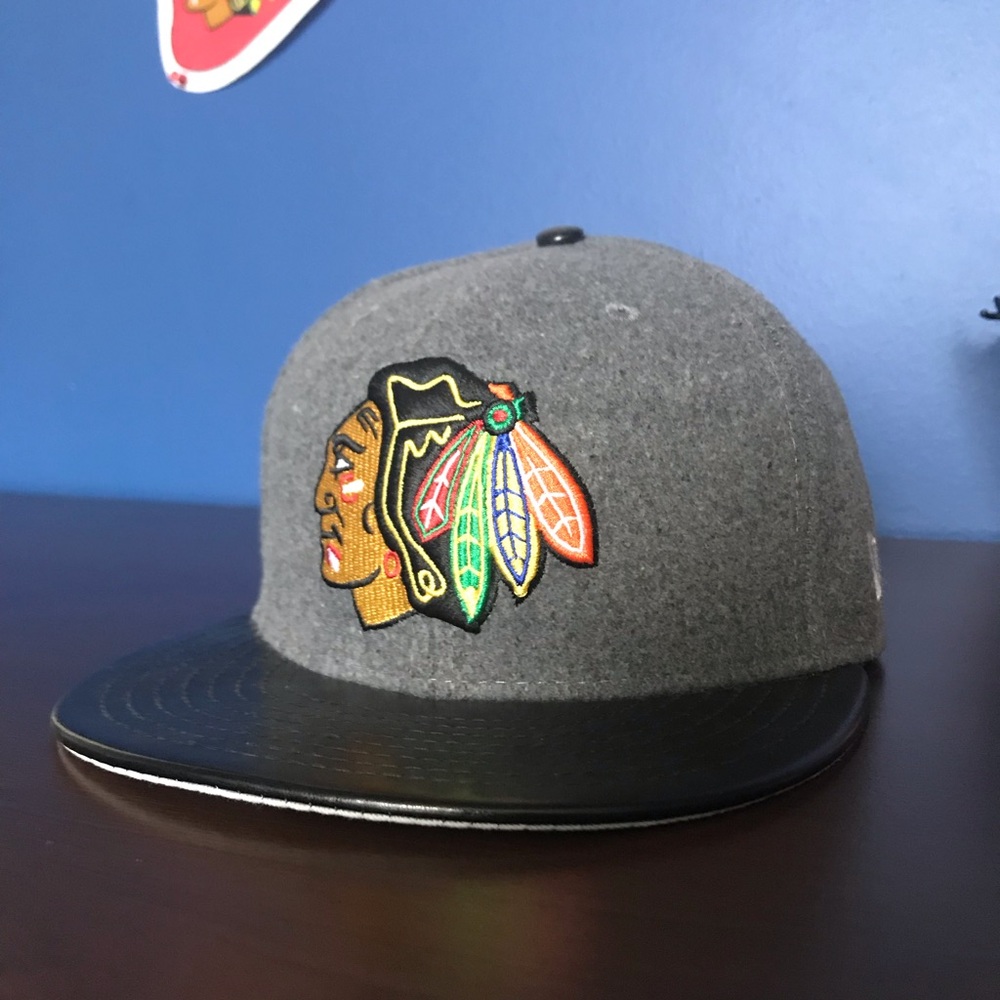 Chicago Blackhawks fitted Snapback hat